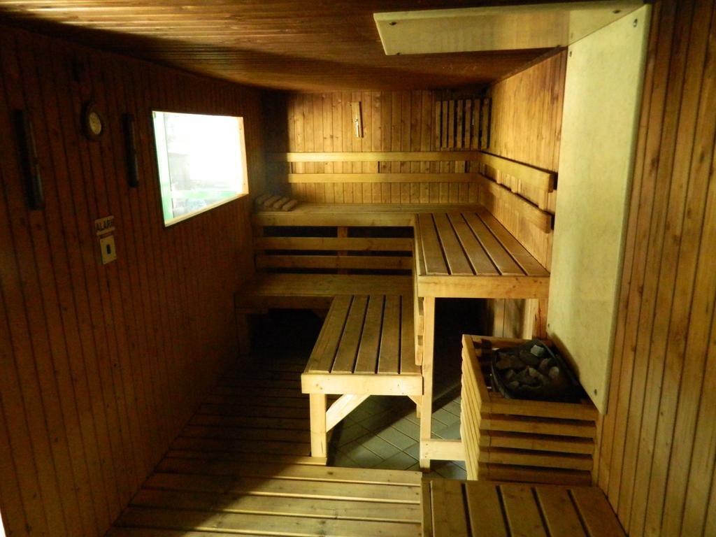 Spa Apartment Parkowy Chojnice Phòng bức ảnh