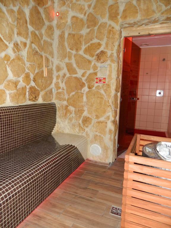 Spa Apartment Parkowy Chojnice Phòng bức ảnh